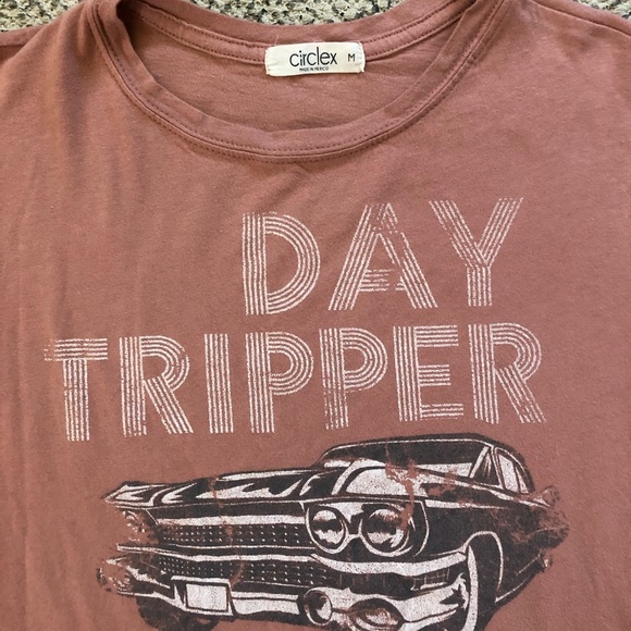 Graphic Tee - size M - perfect condition - Picture 2 of 4